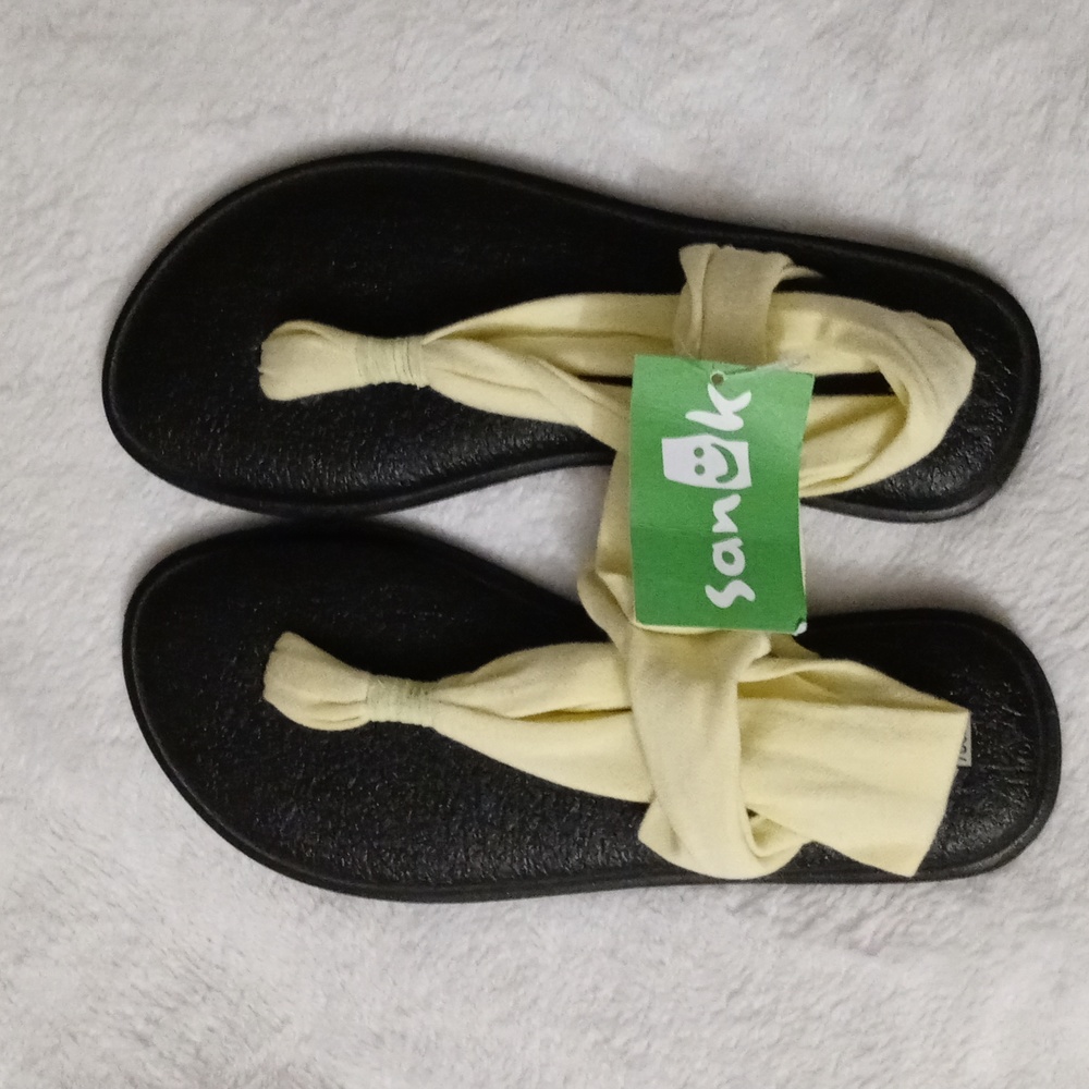 Sanuk yoga sling sandals